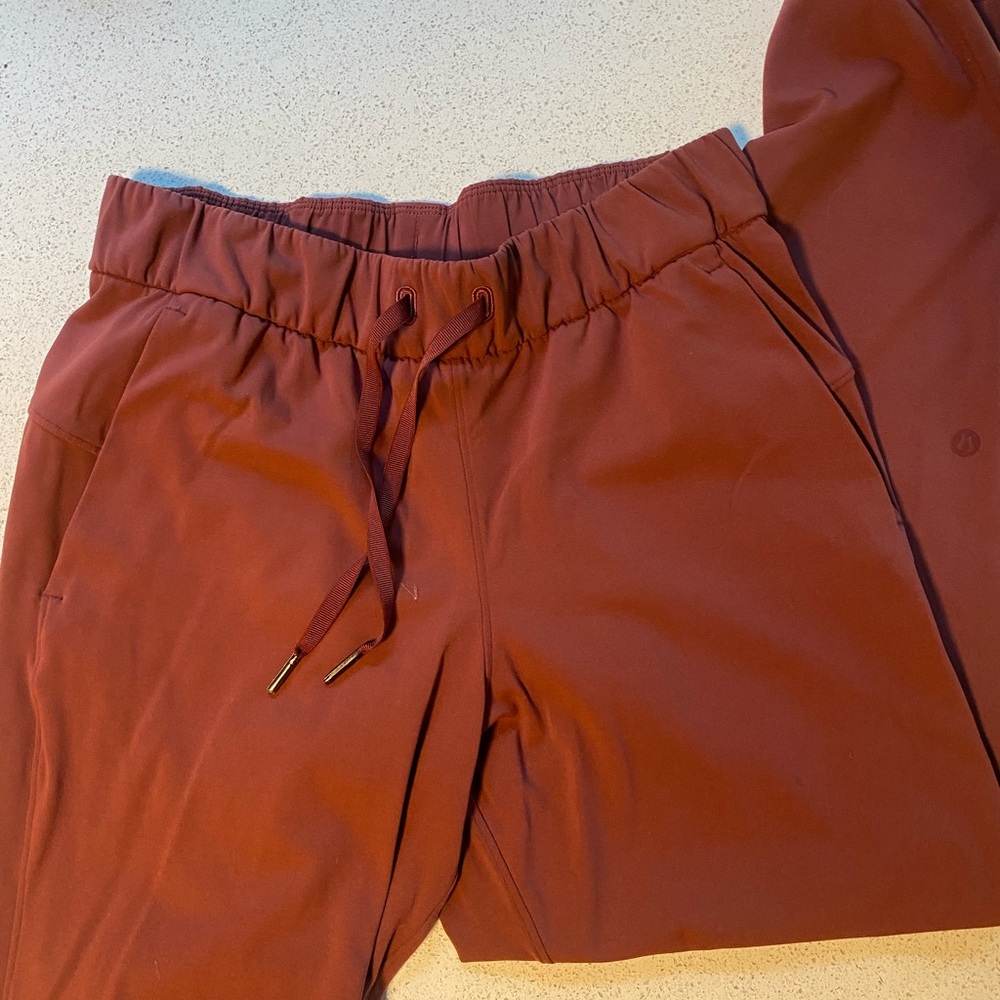 Lululemon joggers